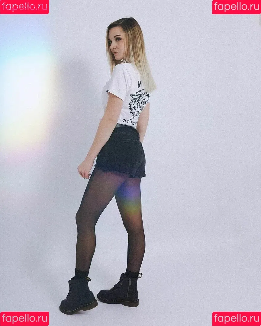 rainbowf0x Onlyfans Photo Gallery 