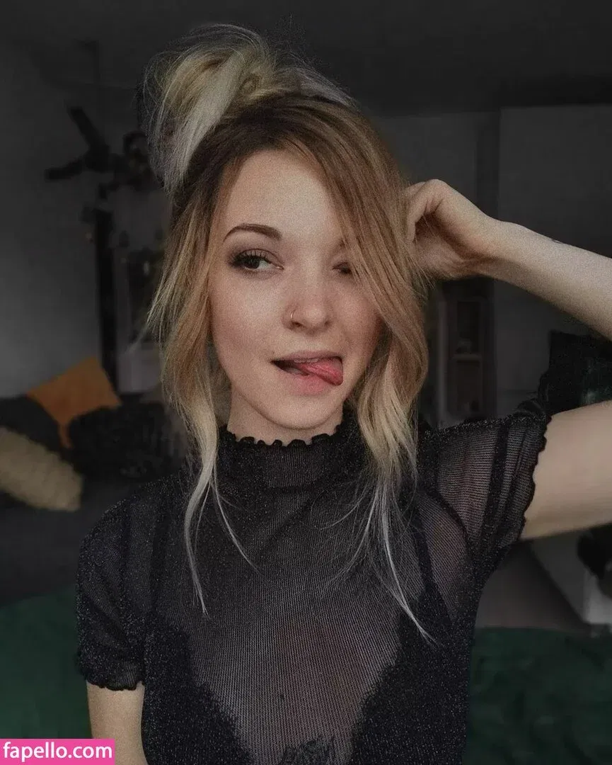 rainbowf0x Onlyfans Photo Gallery 