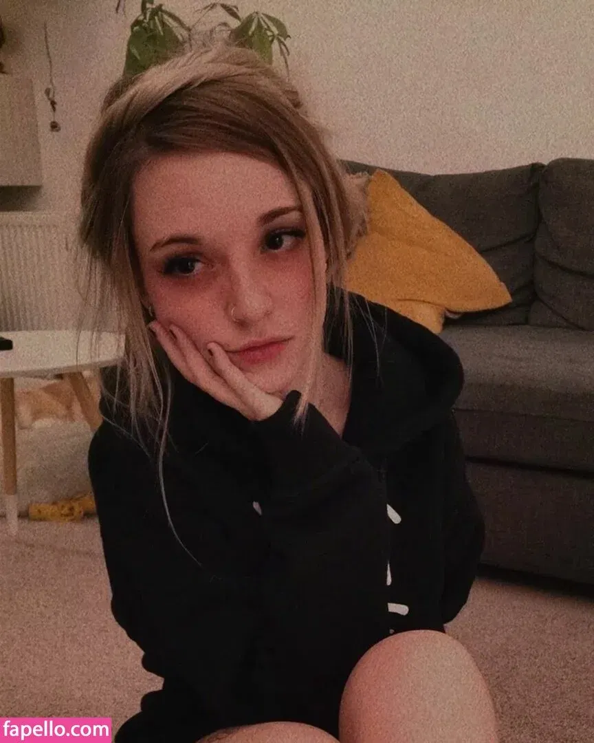 rainbowf0x Onlyfans Photo Gallery 