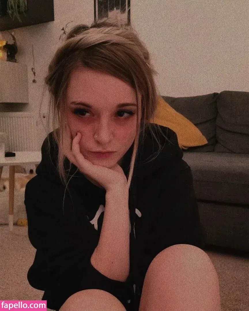 rainbowf0x Onlyfans Photo Gallery 