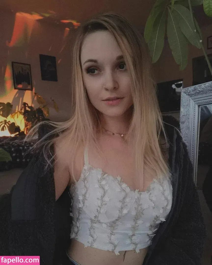 rainbowf0x Onlyfans Photo Gallery 