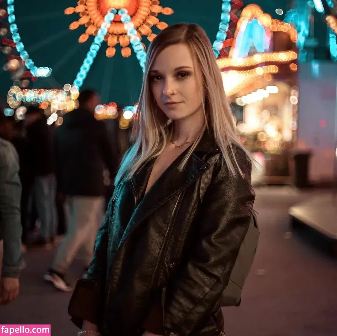 rainbowf0x Onlyfans Photo Gallery 