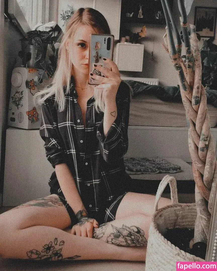 rainbowf0x Onlyfans Photo Gallery 