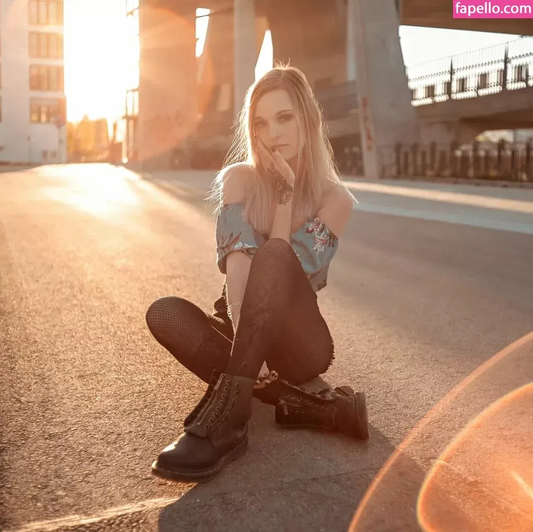 rainbowf0x Onlyfans Photo Gallery 