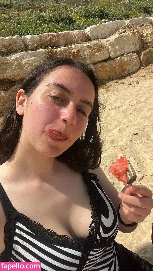 Hachiyafanaolam Onlyfans Photo Gallery 