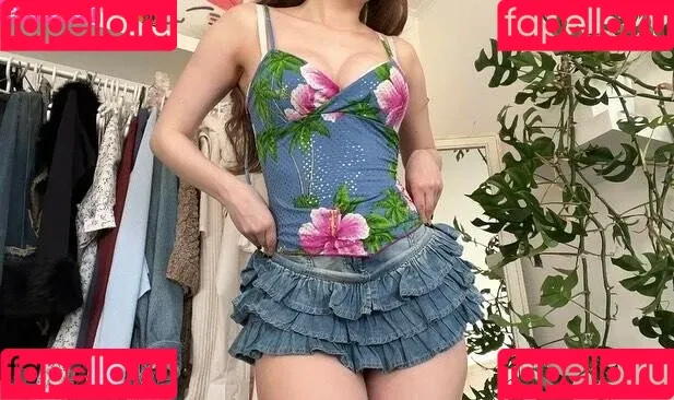 mirukurum Onlyfans Photo Gallery 