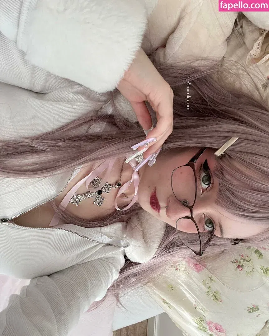 mirukurum Onlyfans Photo Gallery 