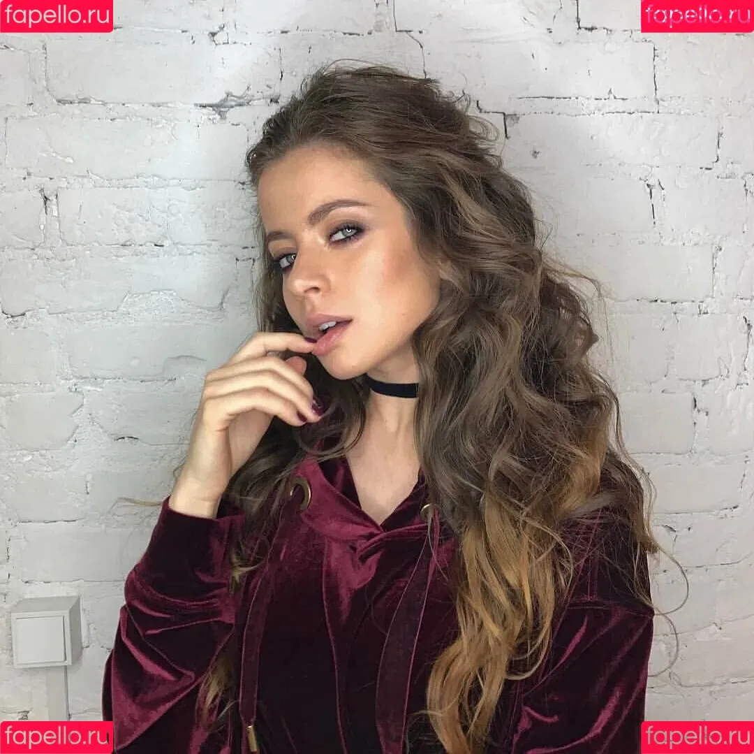 Kate Kabak Onlyfans Photo Gallery 