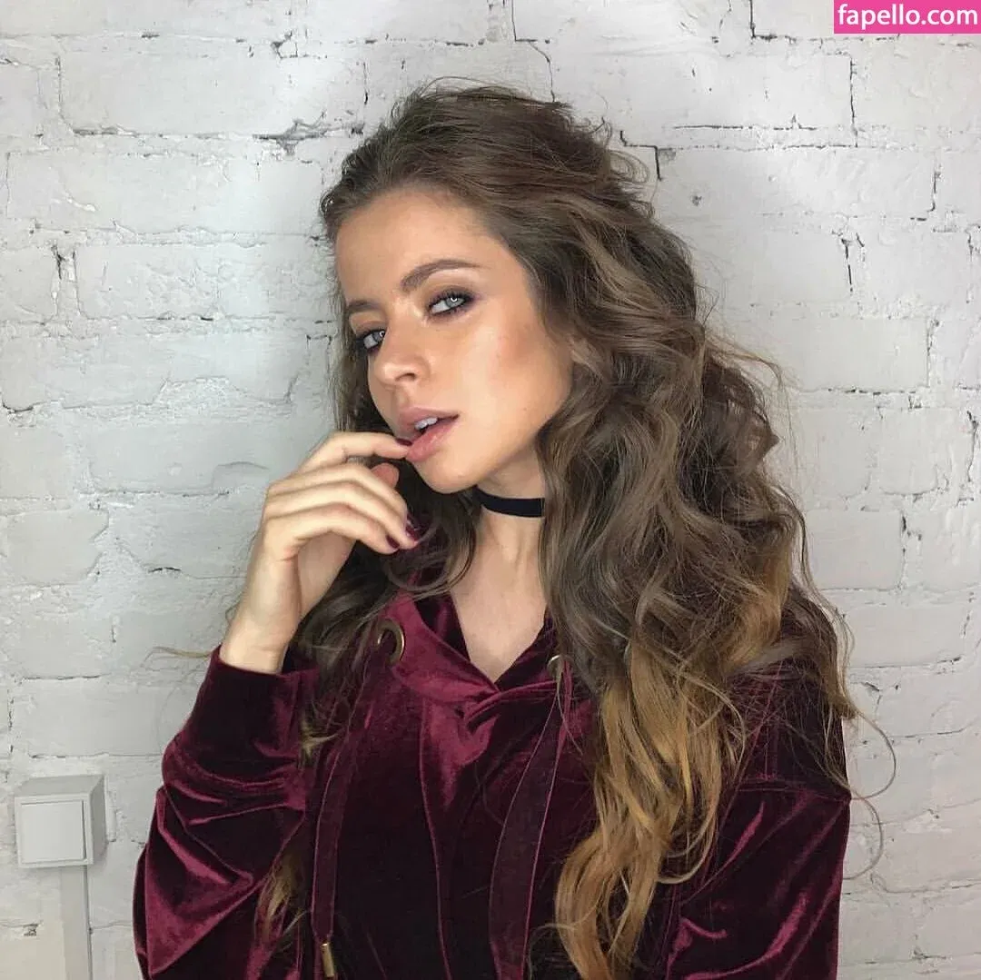 Kate Kabak Onlyfans Photo Gallery 