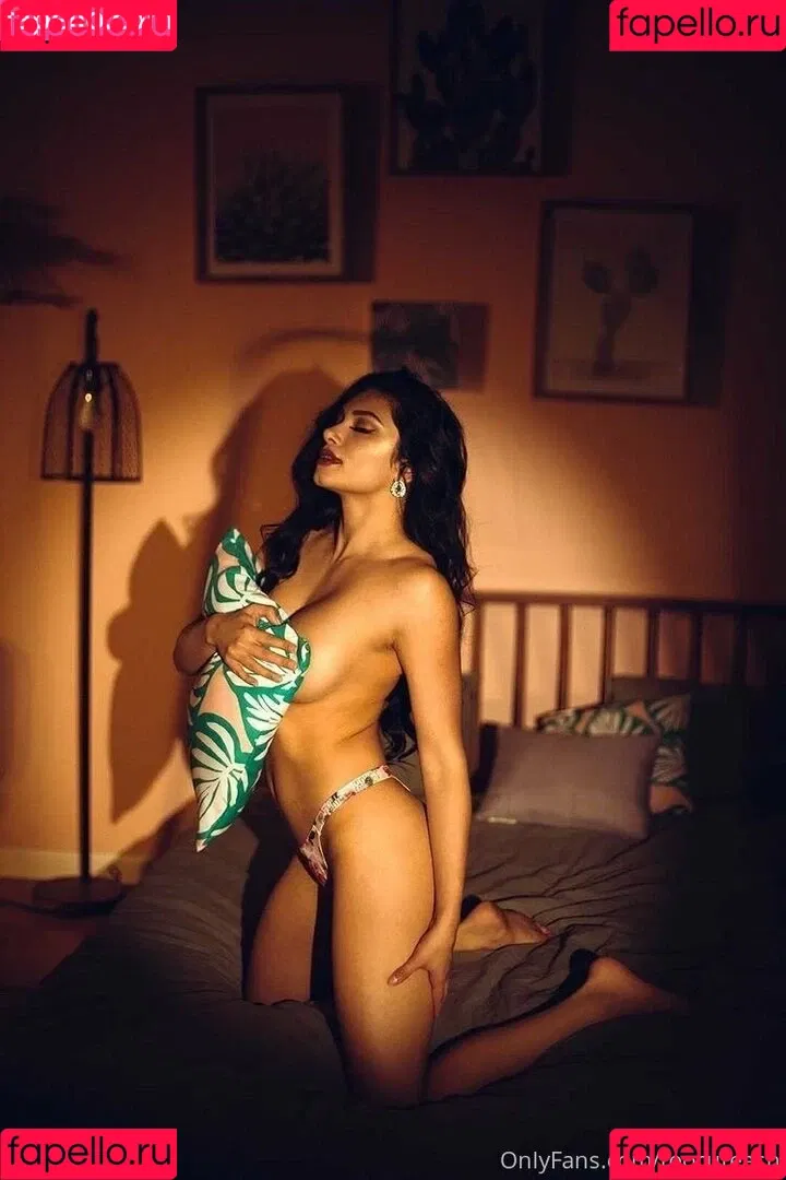 toosexyashley Onlyfans Photo Gallery 