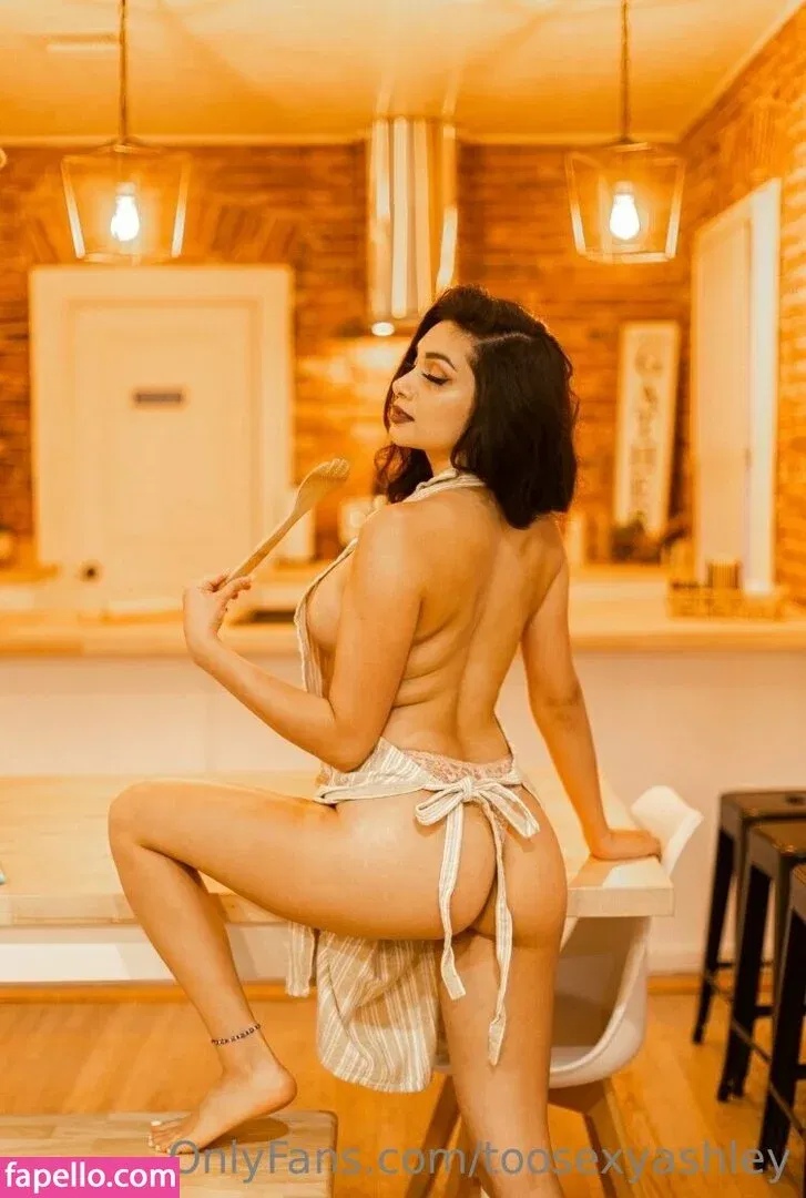 toosexyashley Onlyfans Photo Gallery 