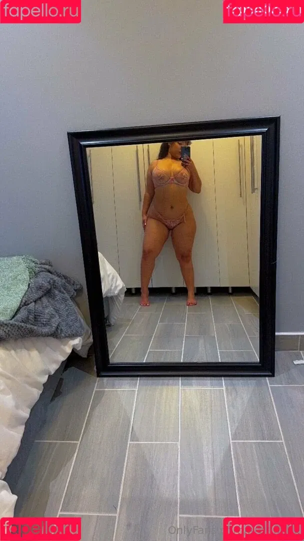 luvlennyx Onlyfans Photo Gallery 