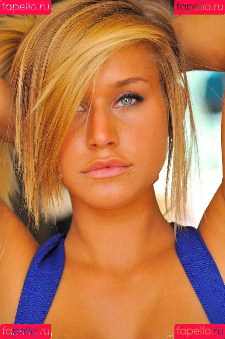 Kennedy Leigh Onlyfans Photo Gallery 