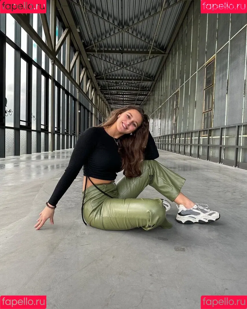 Bo Van Bussel Onlyfans Photo Gallery 