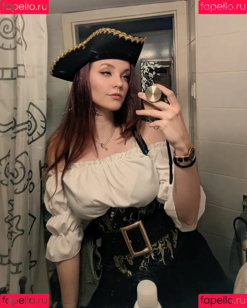 Lvcia / Hyrula Onlyfans Photo Gallery 