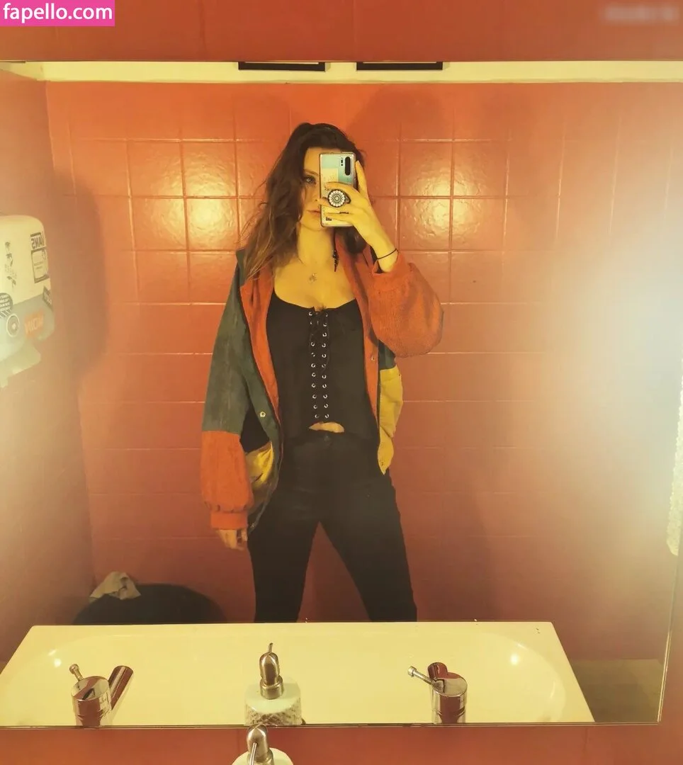 Lvcia / Hyrula Onlyfans Photo Gallery 