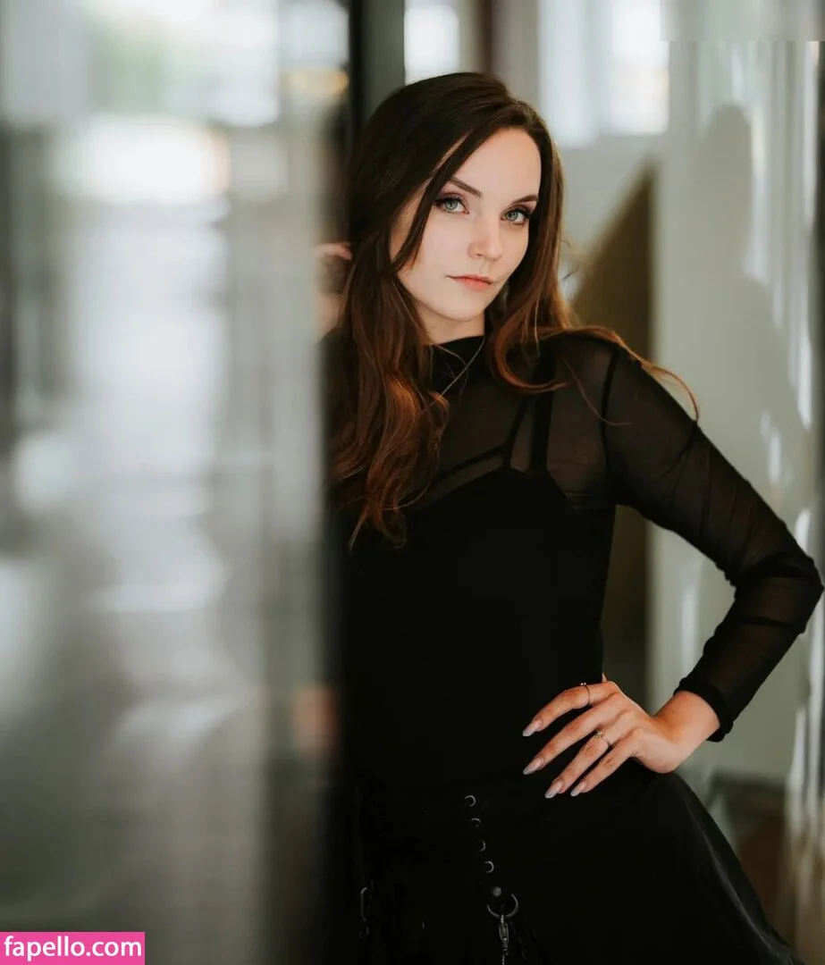 Lvcia / Hyrula Onlyfans Photo Gallery 