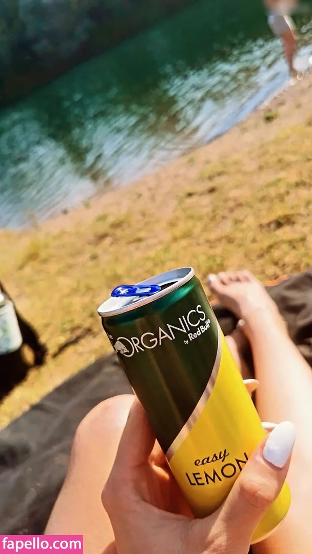 Lvcia / Hyrula Onlyfans Photo Gallery 