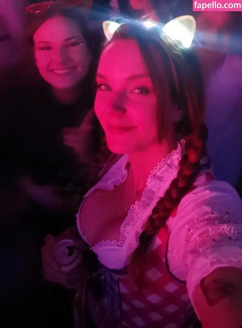 Lvcia / Hyrula Onlyfans Photo Gallery 