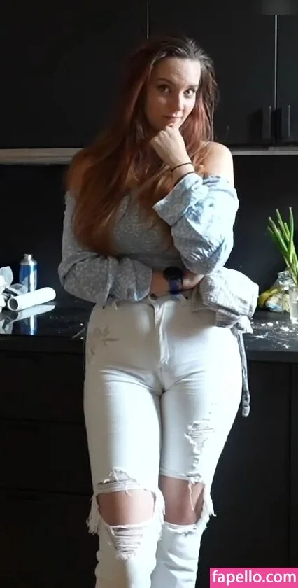 Lvcia / Hyrula Onlyfans Photo Gallery 