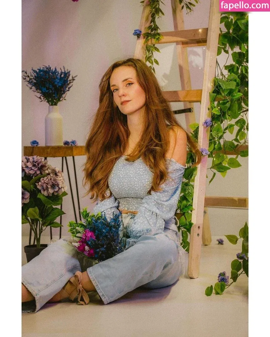 Lvcia / Hyrula Onlyfans Photo Gallery 