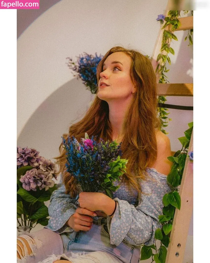 Lvcia / Hyrula Onlyfans Photo Gallery 