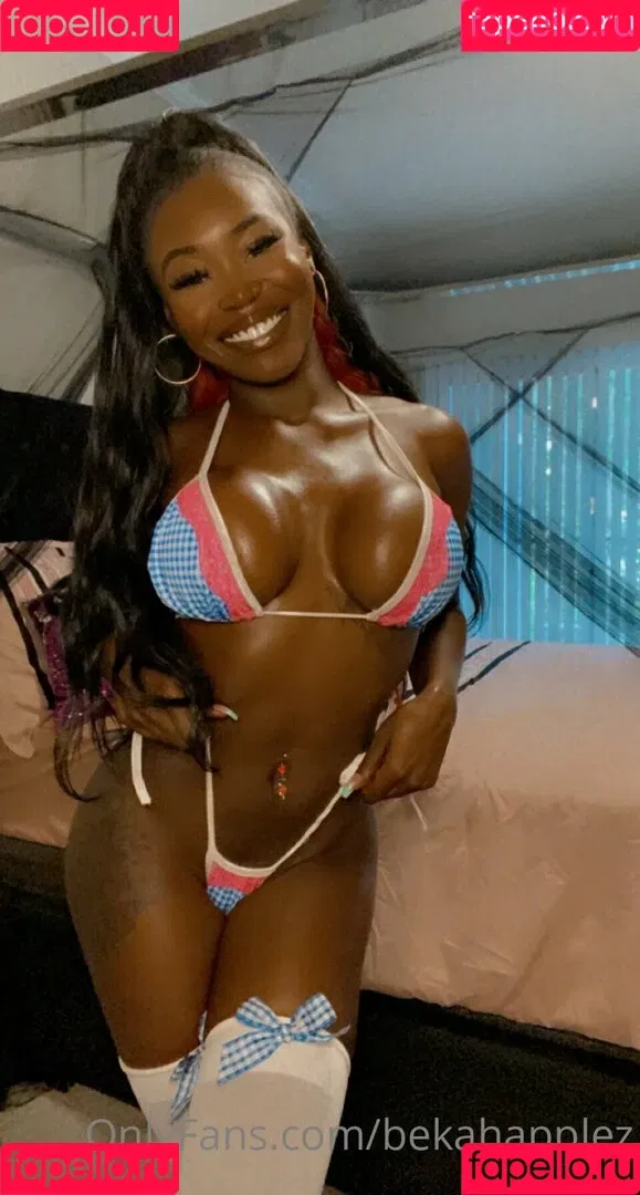 bekahapplez Onlyfans Photo Gallery 