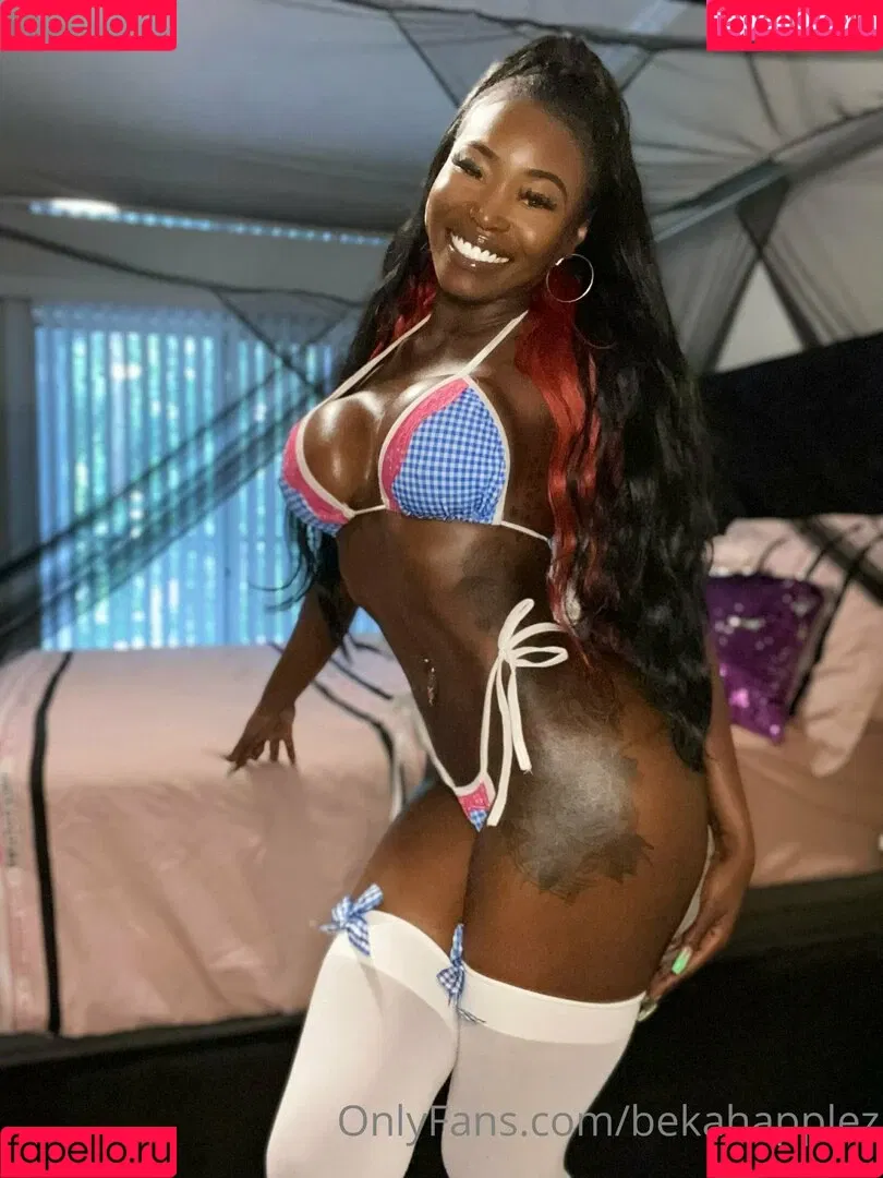 bekahapplez Onlyfans Photo Gallery 