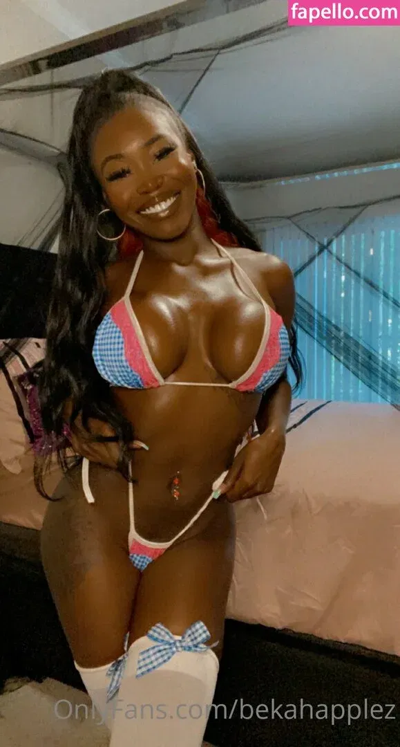 bekahapplez Onlyfans Photo Gallery 