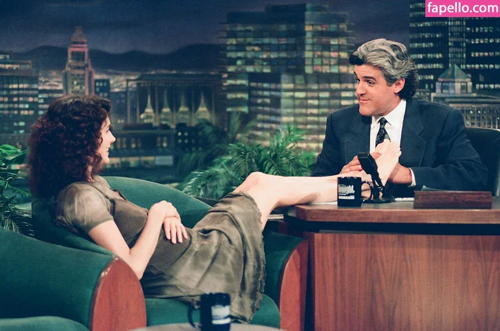 Sean Young Onlyfans Photo Gallery 