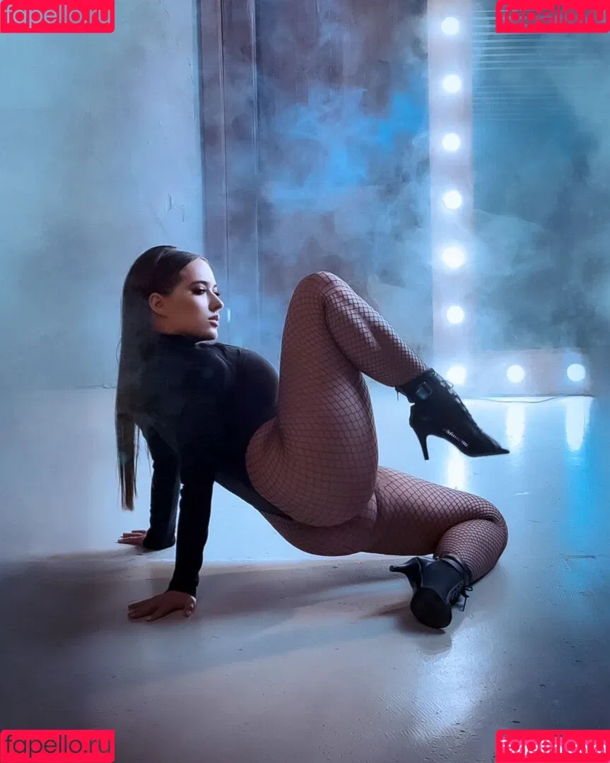 Alina Baranova Onlyfans Photo Gallery 