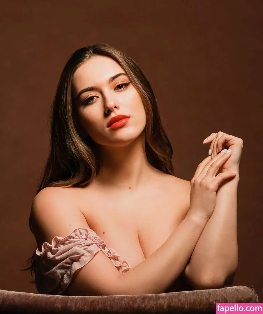 Alina Baranova Onlyfans Photo Gallery 