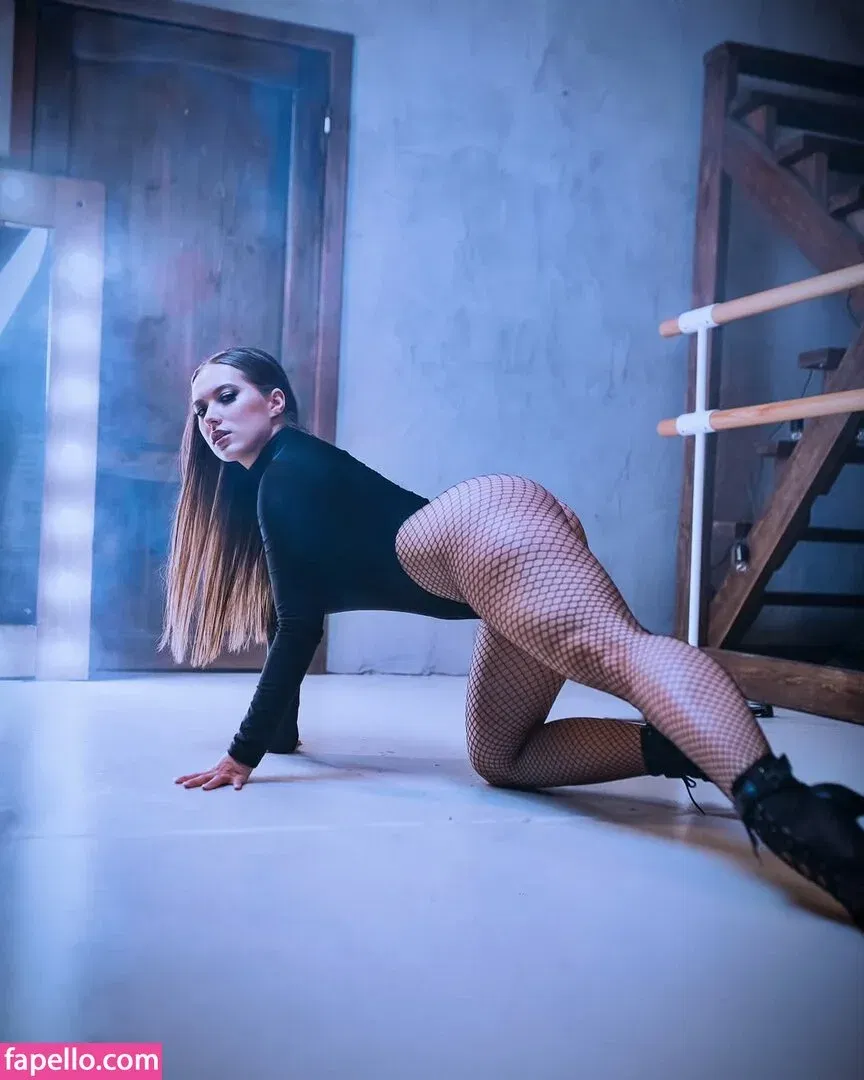 Alina Baranova Onlyfans Photo Gallery 