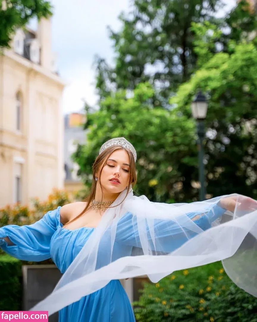 Alina Baranova Onlyfans Photo Gallery 