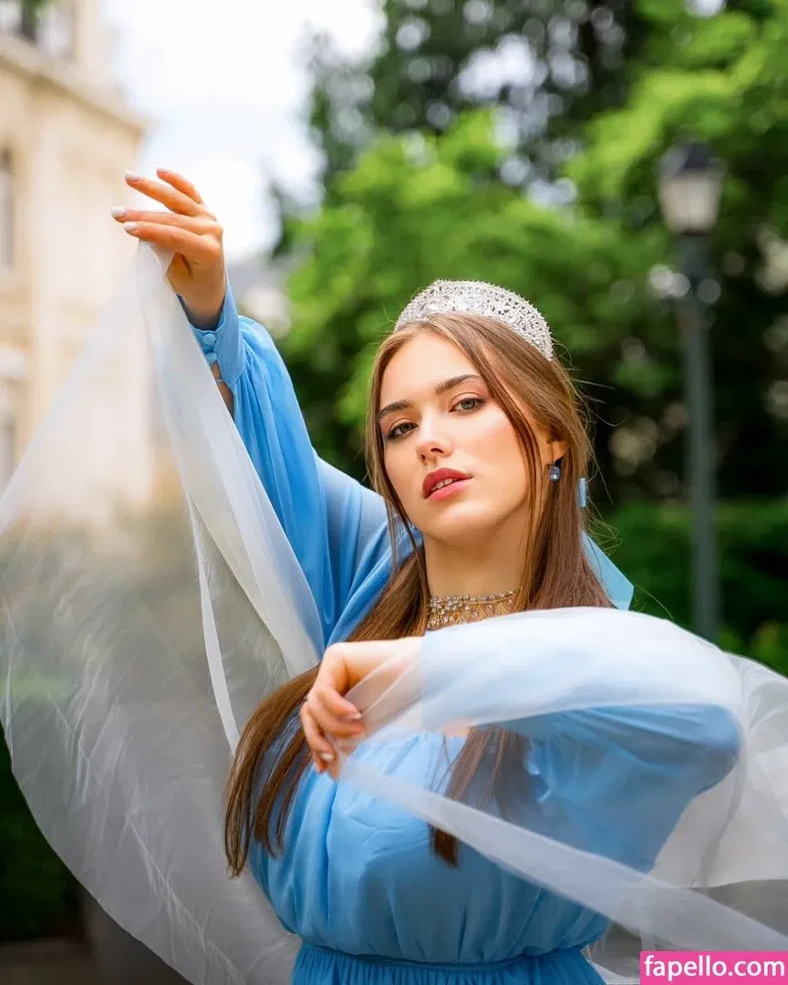 Alina Baranova Onlyfans Photo Gallery 