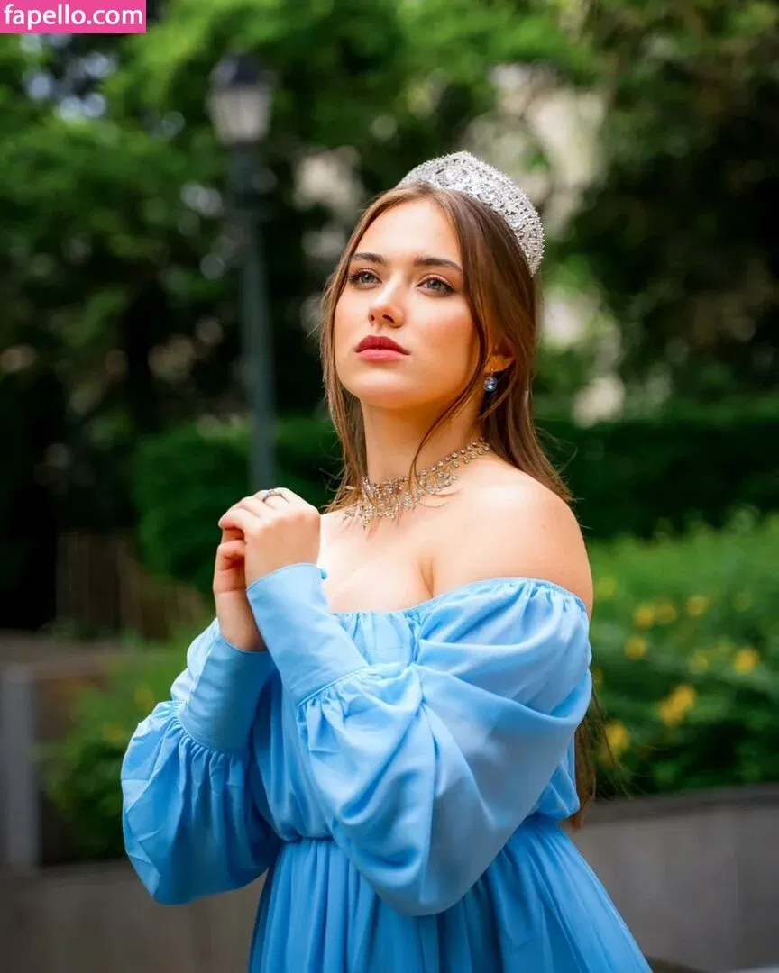 Alina Baranova Onlyfans Photo Gallery 