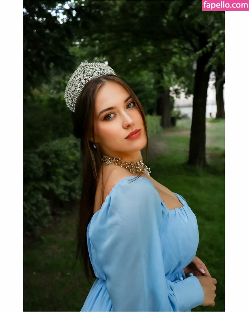 Alina Baranova Onlyfans Photo Gallery 