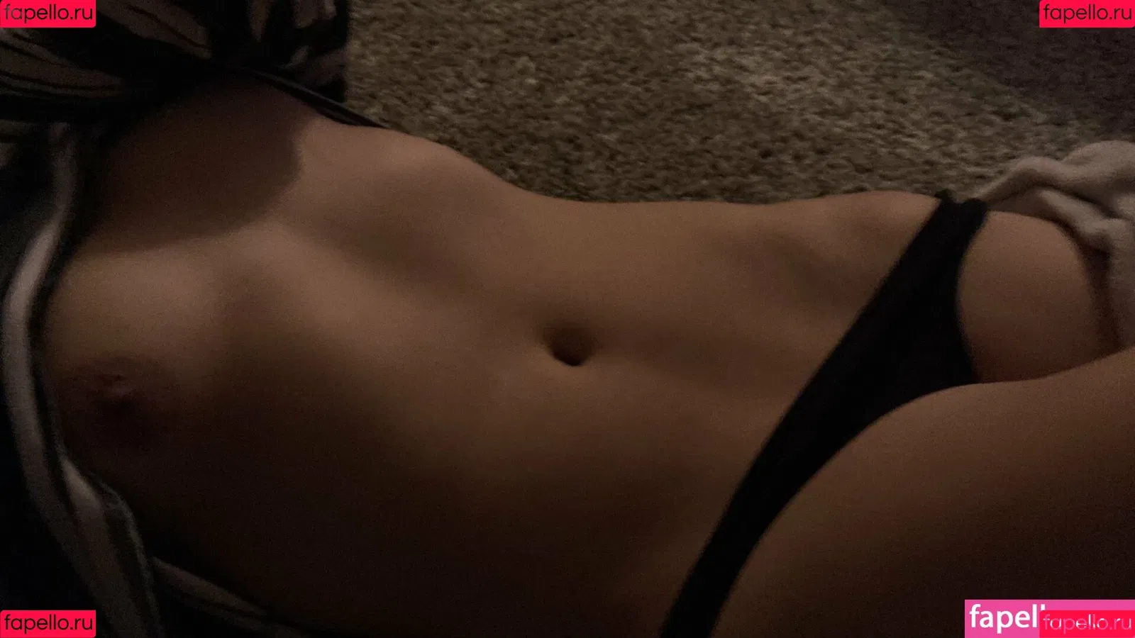 Belly Button Onlyfans Photo Gallery 
