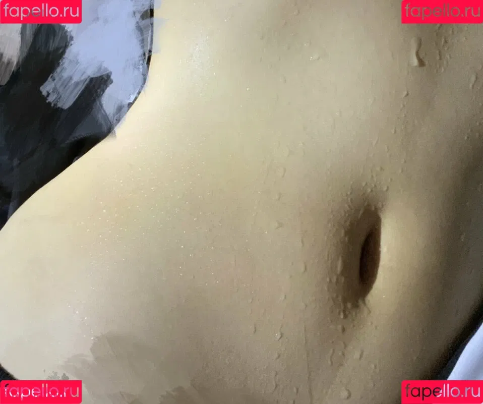 Belly Button Onlyfans Photo Gallery 
