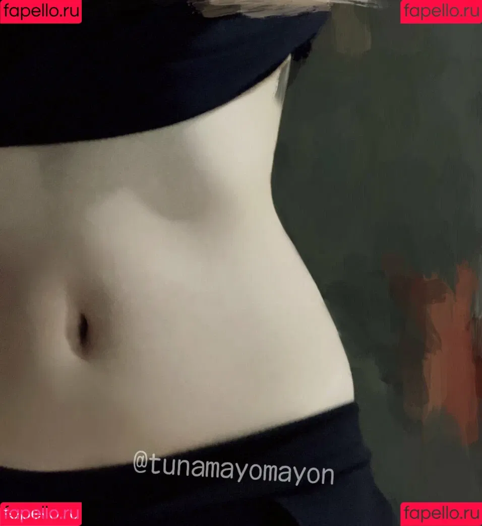 Belly Button Onlyfans Photo Gallery 