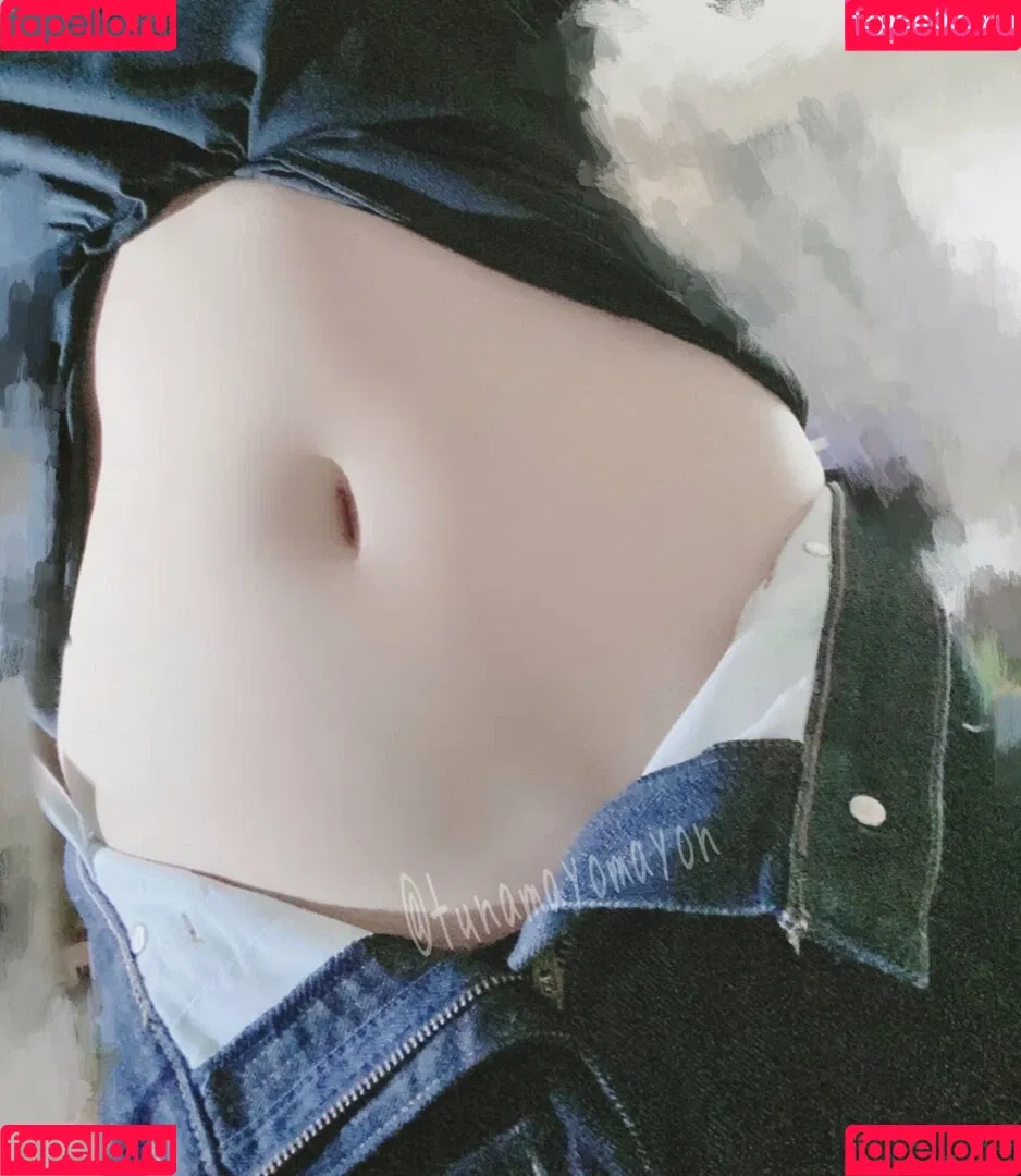 Belly Button Onlyfans Photo Gallery 