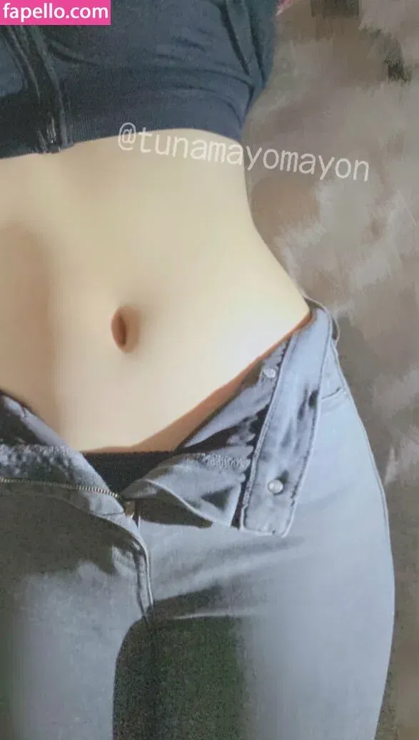 Belly Button Onlyfans Photo Gallery 