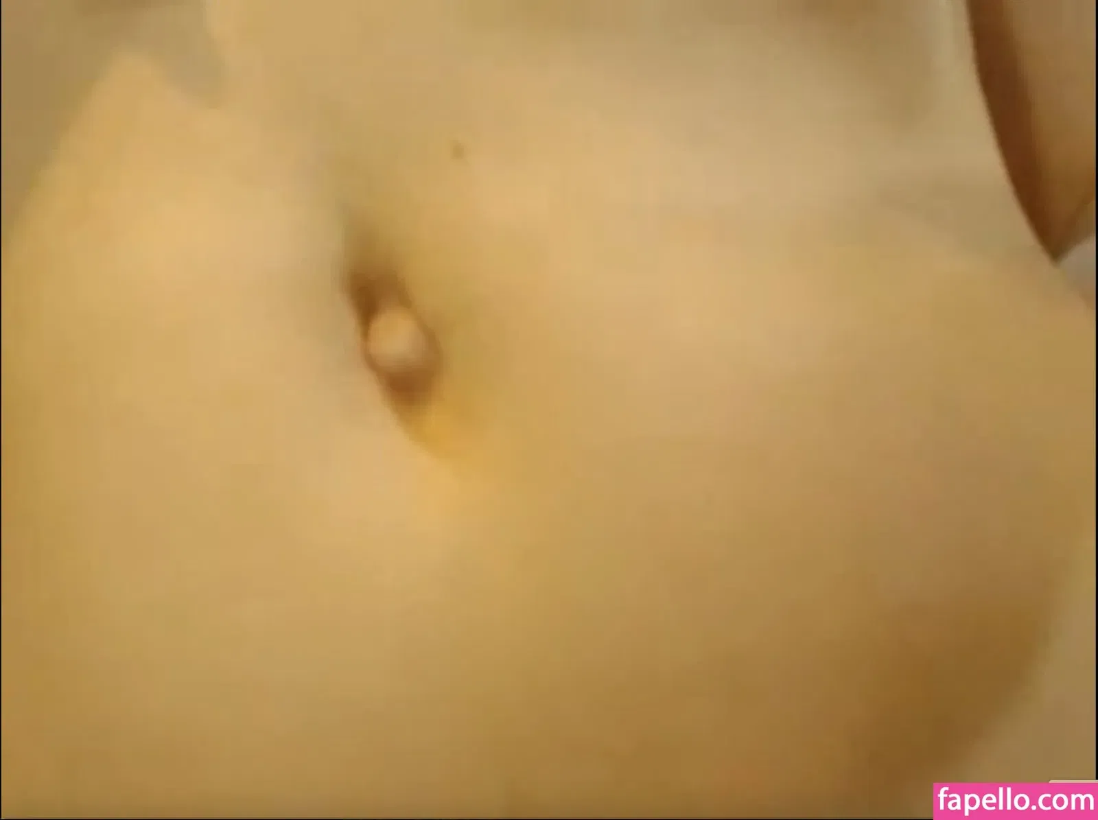 Belly Button Onlyfans Photo Gallery 