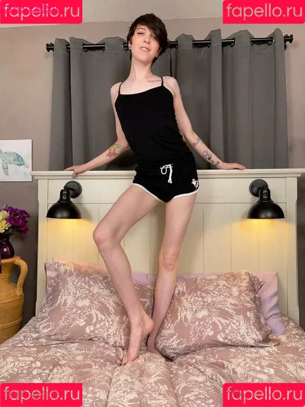 Sofia Bun Onlyfans Photo Gallery 