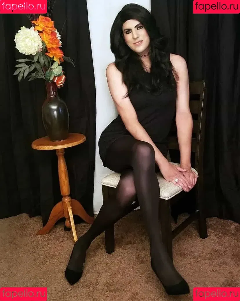 CD Emily Florence Onlyfans Photo Gallery 