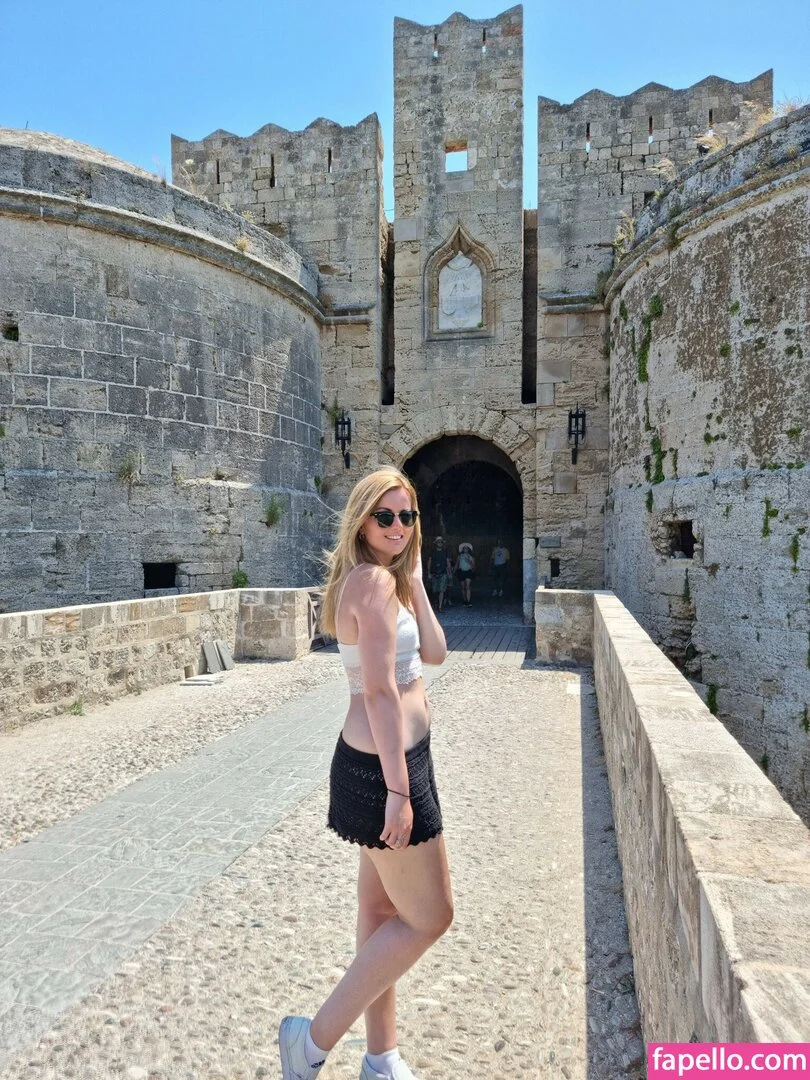 Suzy Lu Onlyfans Photo Gallery 