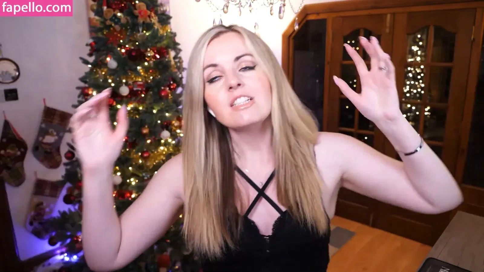 Suzy Lu Onlyfans Photo Gallery 