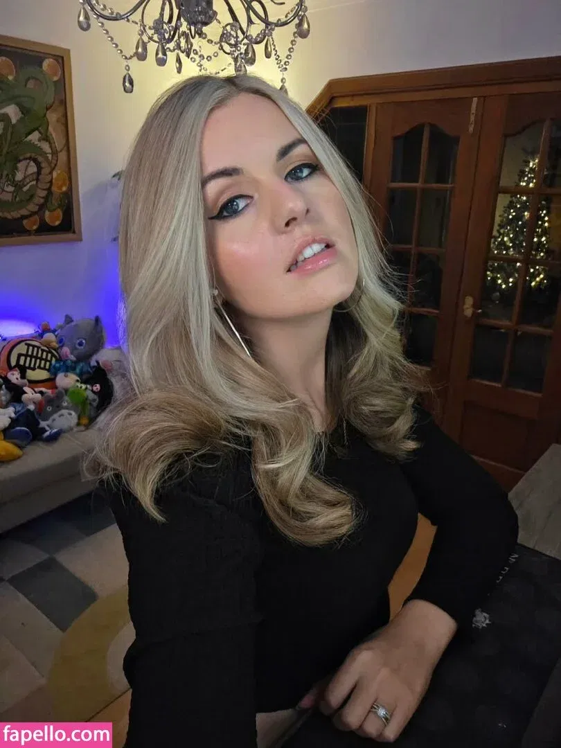 Suzy Lu Onlyfans Photo Gallery 