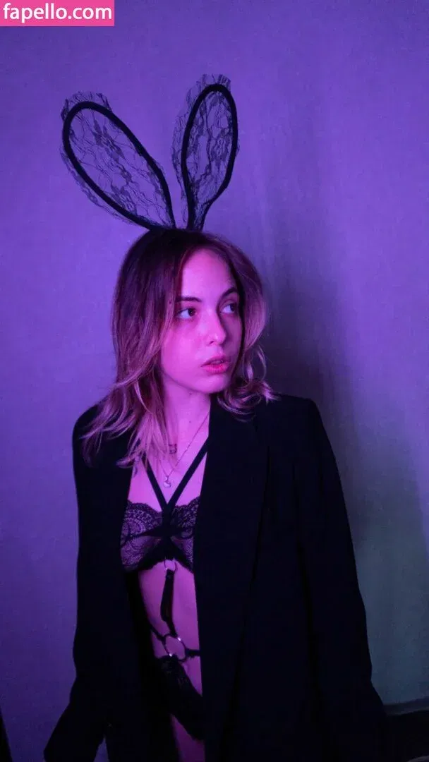 nicolecolina_ Onlyfans Photo Gallery 