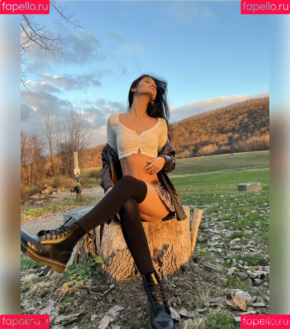 Naaz Torbati Onlyfans Photo Gallery 